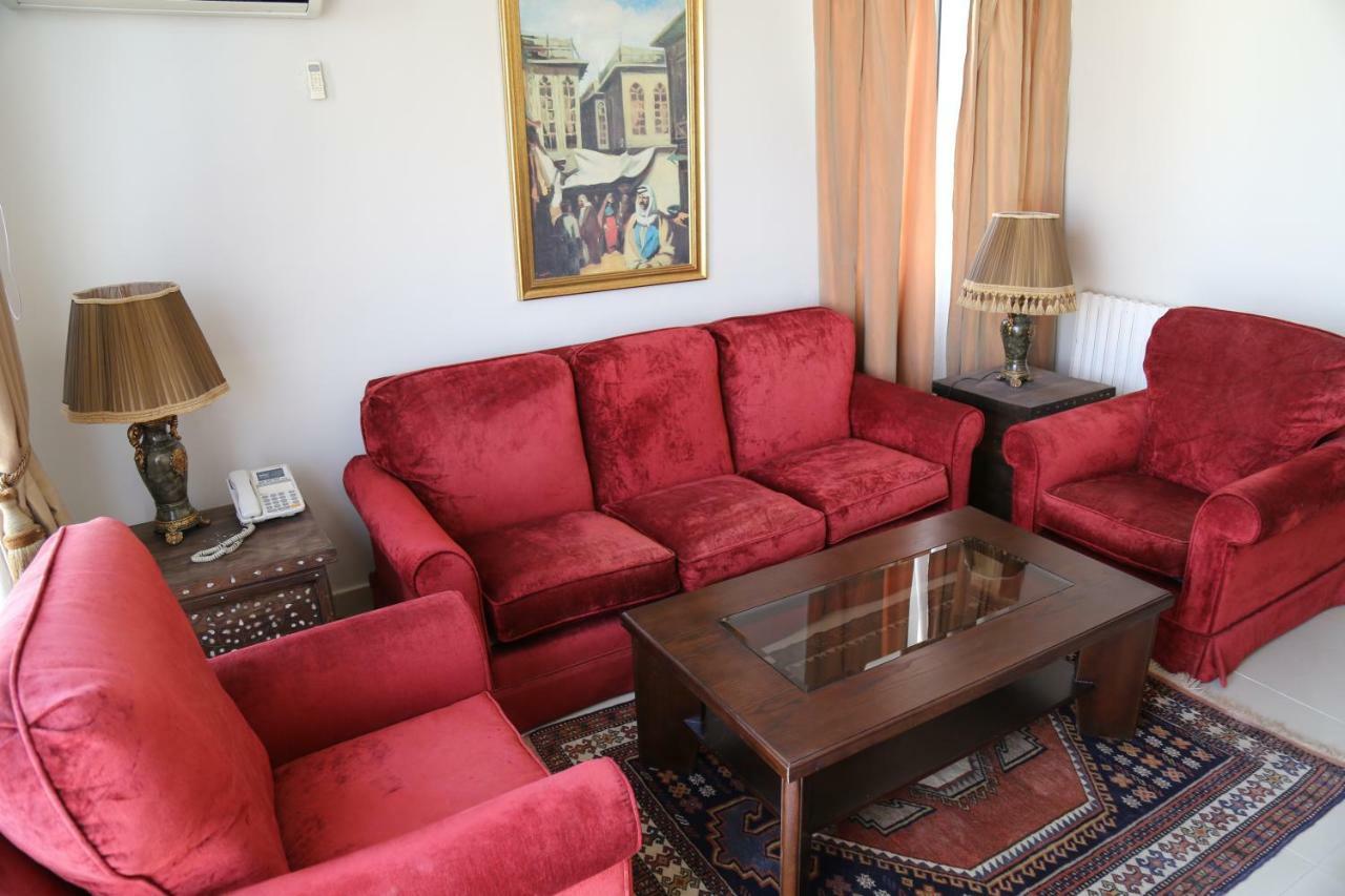 Gondola Hotel & Suites Amman Buitenkant foto
