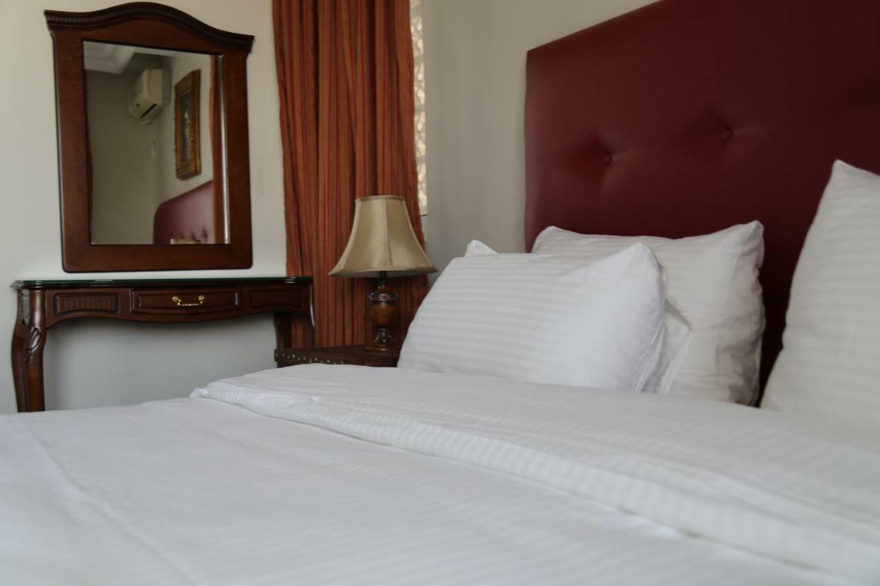 Gondola Hotel & Suites Amman Buitenkant foto